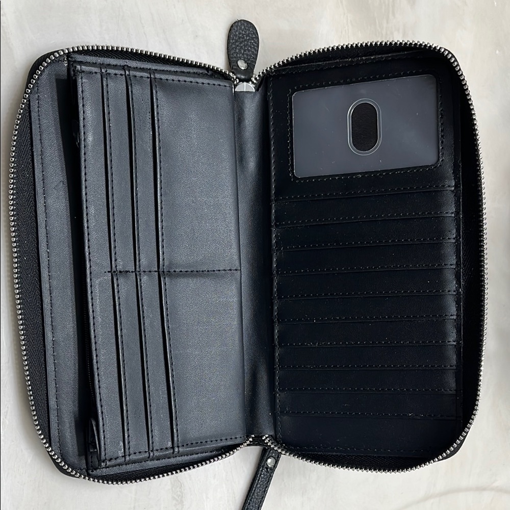 Colorblock Wristlet Wallet - Picture 3 of 7